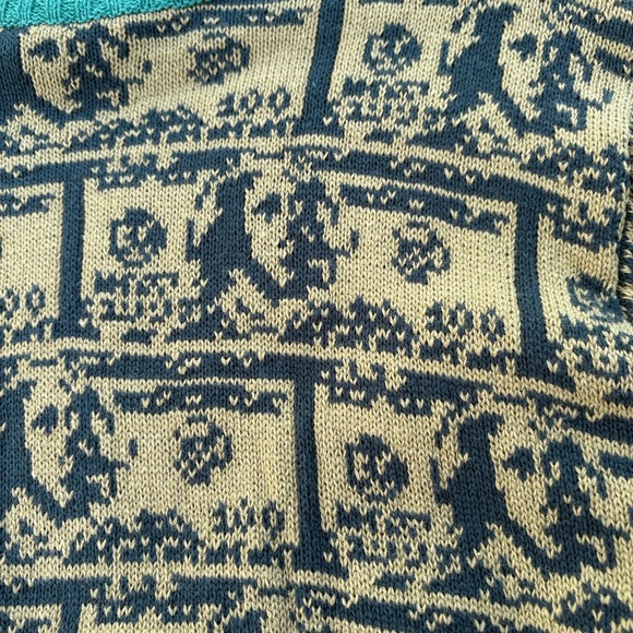 Unisex green sweater Dollar Bills money print   #peak#Y2KSweater#StPatricksday - Picture 2 of 6